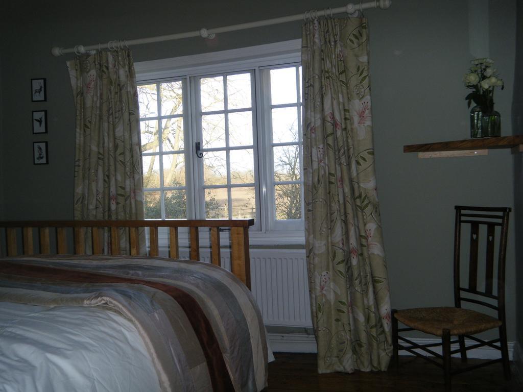 Leggatts Farm Bed & Breakfast Debden Room photo